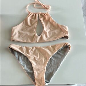 NWOT Peach 🍑 Grey REVERSIBLE Halter Bikini Set